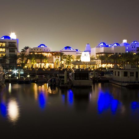 Hotel Park Hyatt Dubai Esterno foto The Marina at night