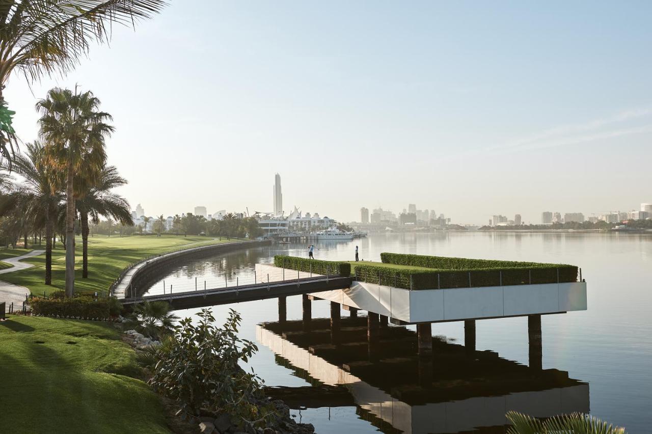 Hotel Park Hyatt Dubai Esterno foto The 18th green