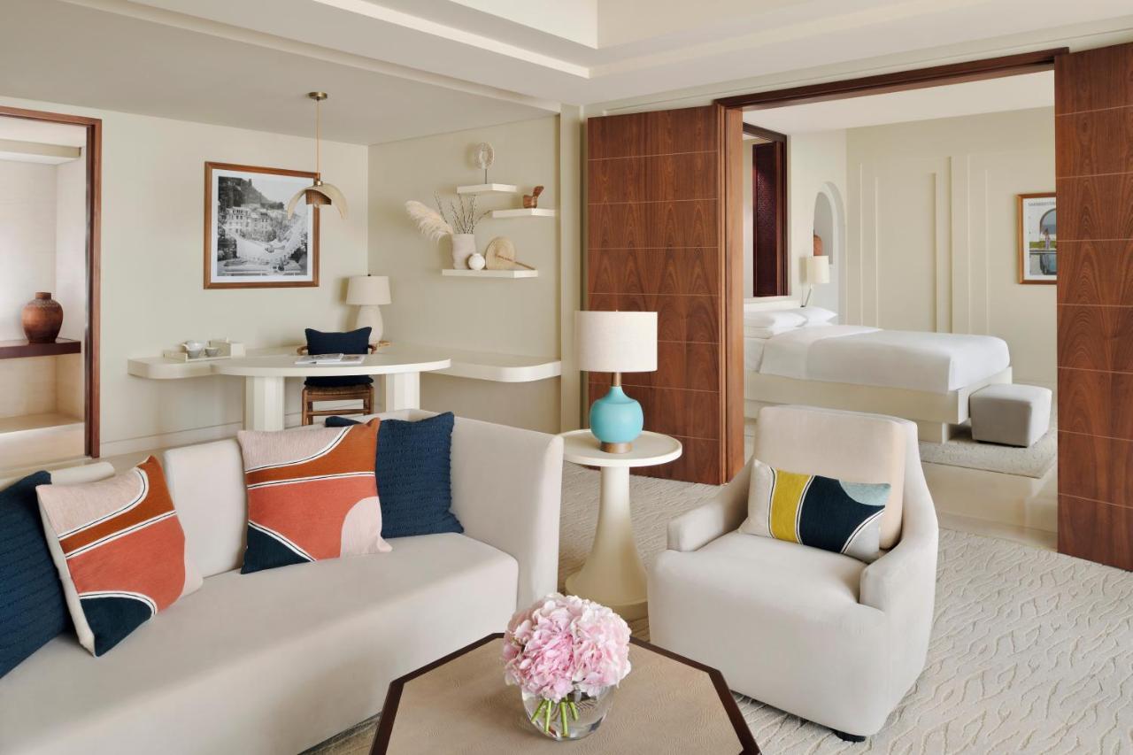Hotel Park Hyatt Dubai Esterno foto A suite at the hotel